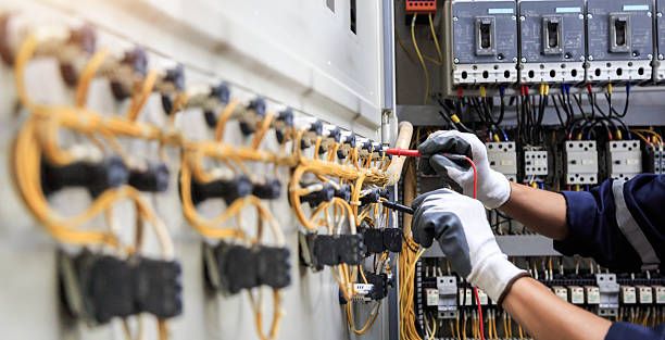 Professional Electrician technician working in Huron, OH